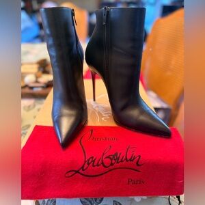 Christian Louboutin So Kate Booty 100 Black Calf Bootie